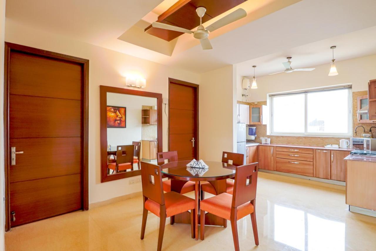 Апартаменты Ahuja Residency Нойда Экстерьер фото